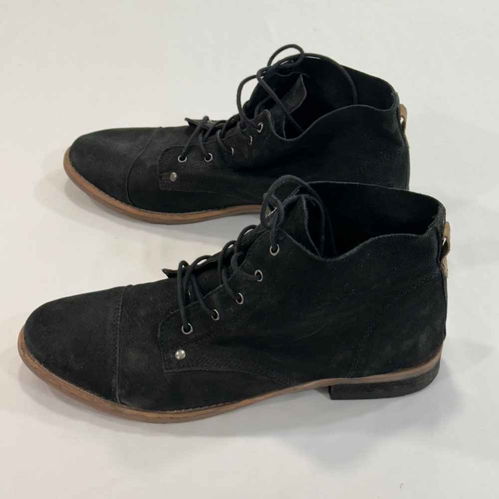 G.H. Bass Eli Lace Up Ankle Boots Womens 10 Black Suede Cap Toe Classic Heritage